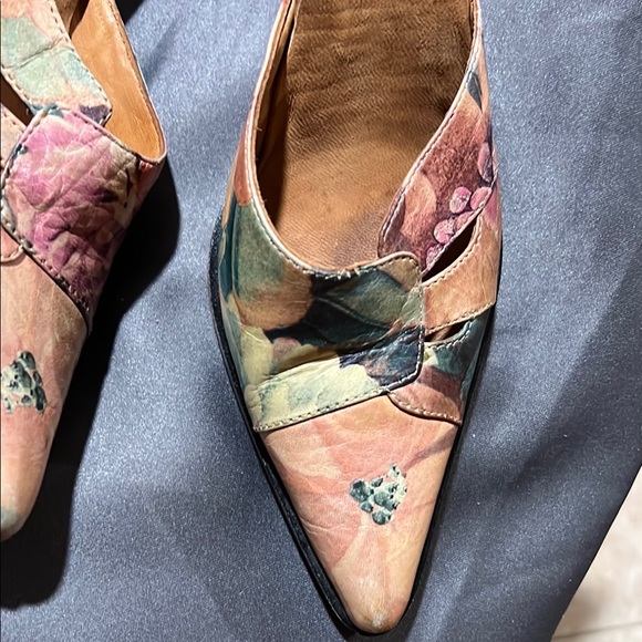 R.S. Buenos Aires Handmade Leather Pumps Printed Heels Argentina Size 8 - Picture 4 of 8